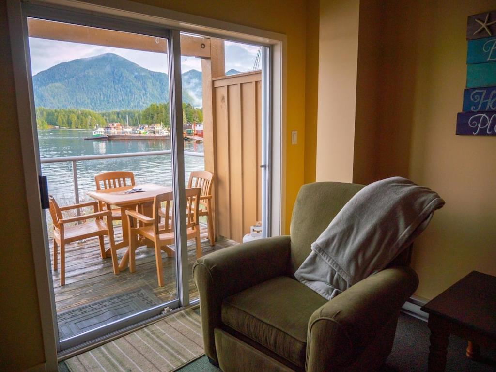 Ferienwohnung Waterfront View Of The Inlet, Short Walk To Town Tofino Exterior foto