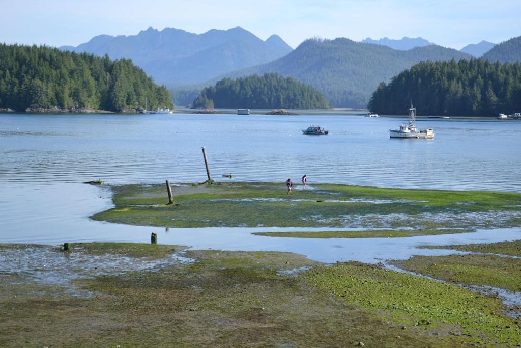 Ferienwohnung Waterfront View Of The Inlet, Short Walk To Town Tofino Exterior foto
